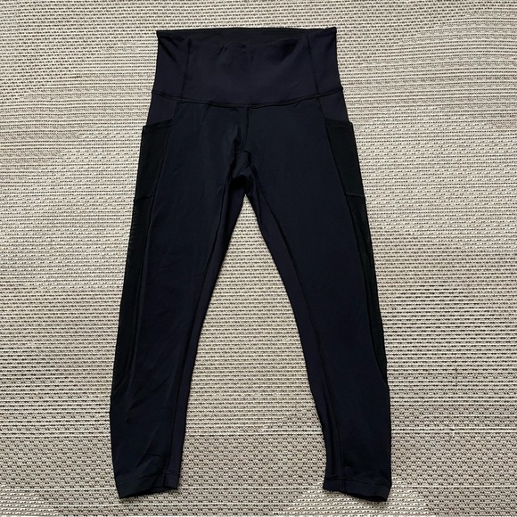 RARE Lululemon Seek The Heat Crop Sz 6 In Black - Picture 4 of 9